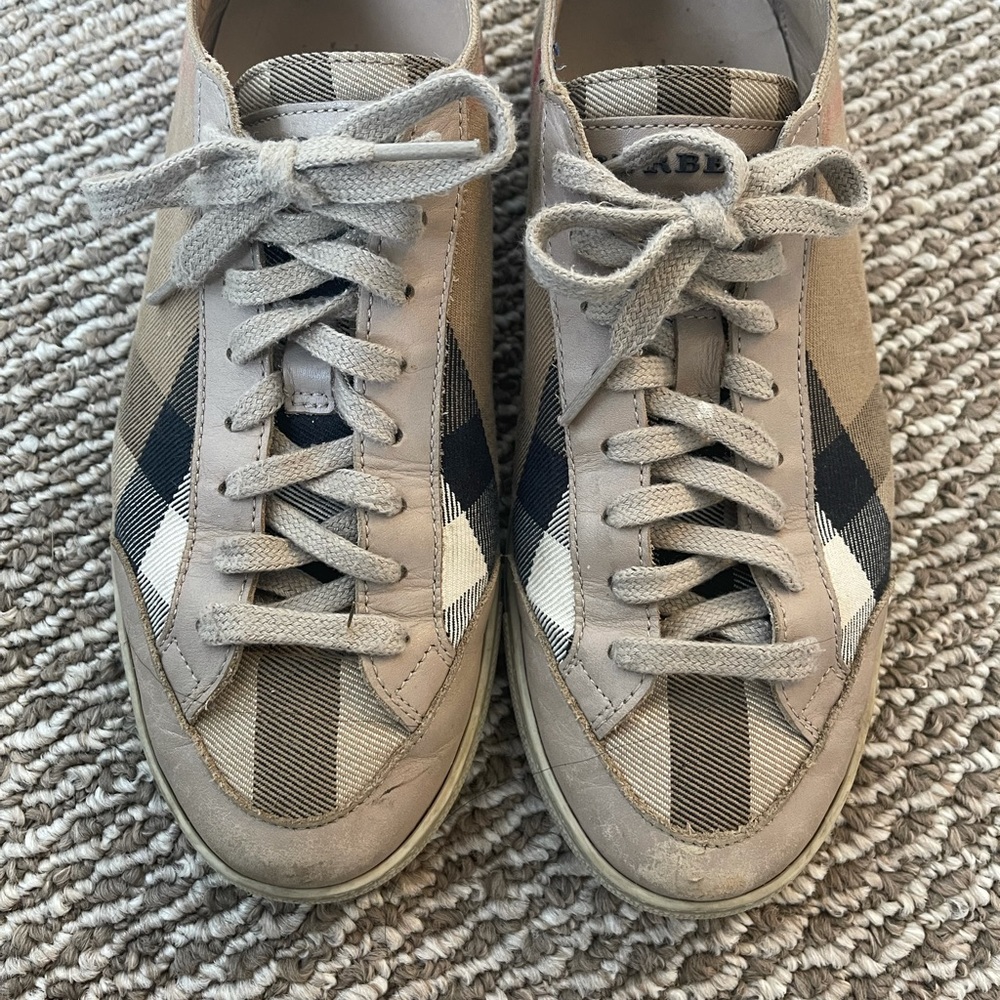 Burberry sneakers
